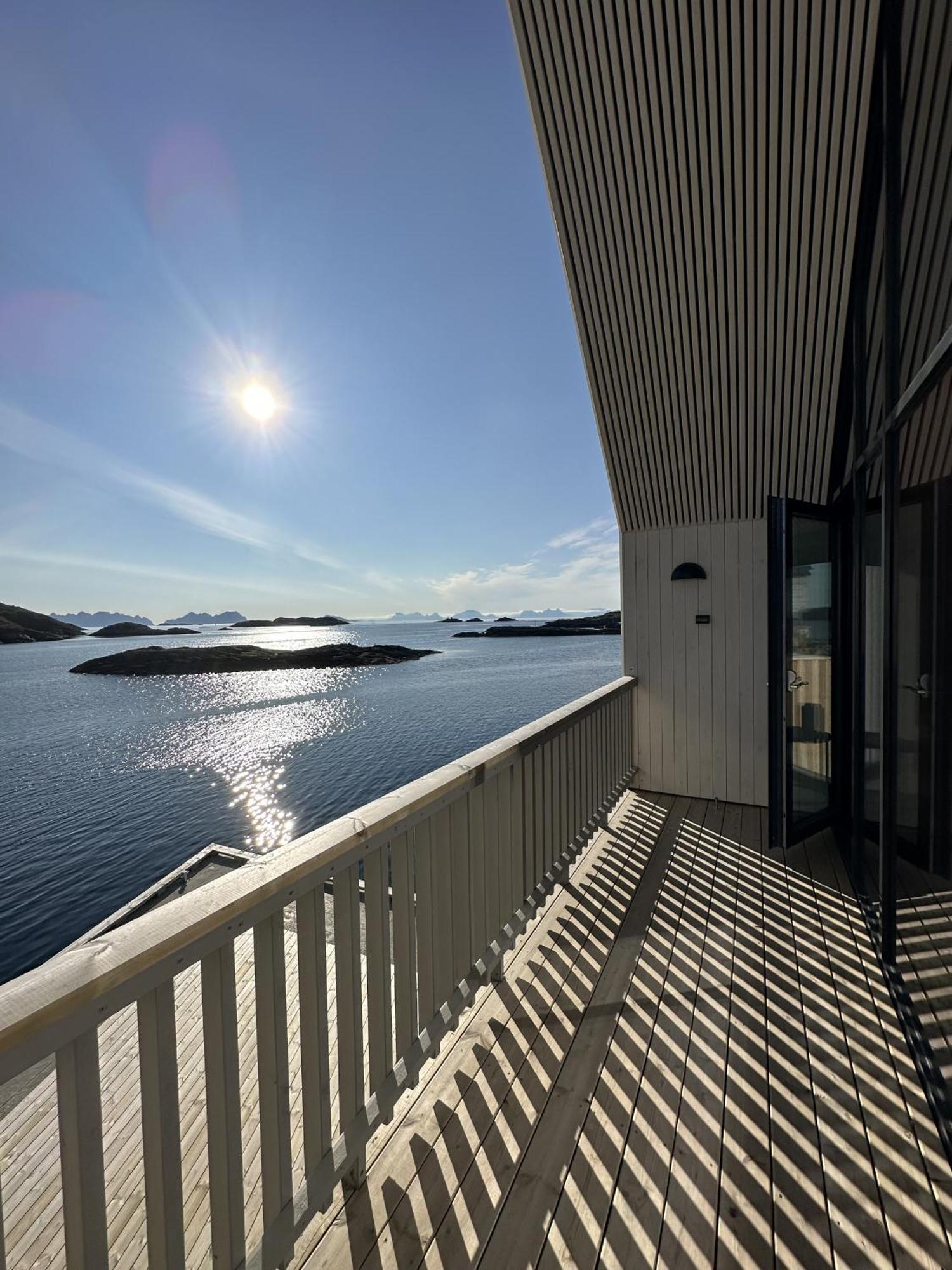 Cornerview Apartment Henningsvær Buitenkant foto